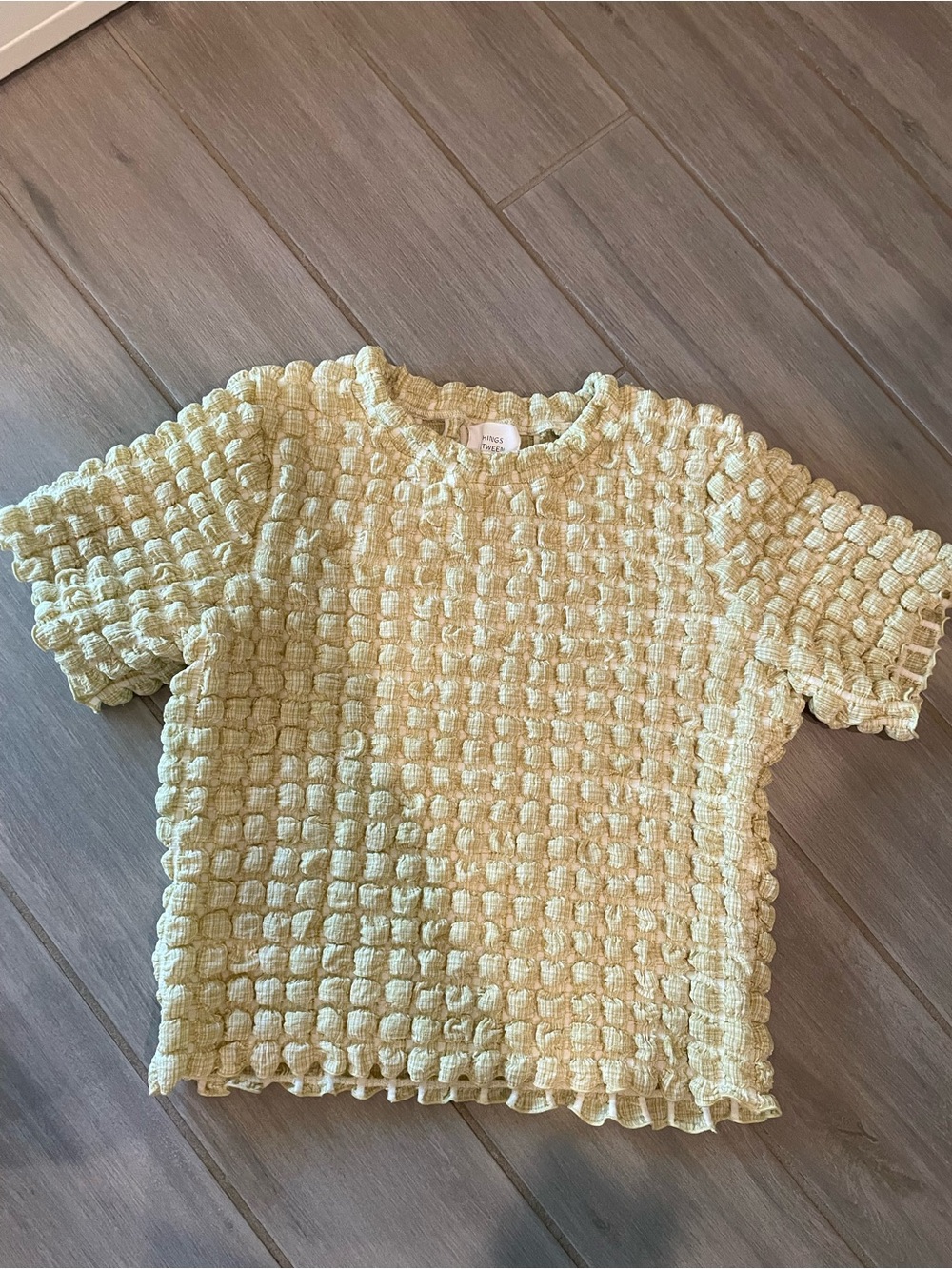 Textured Bubble-Knit Short Sleeve Blouse in Pale Yellow